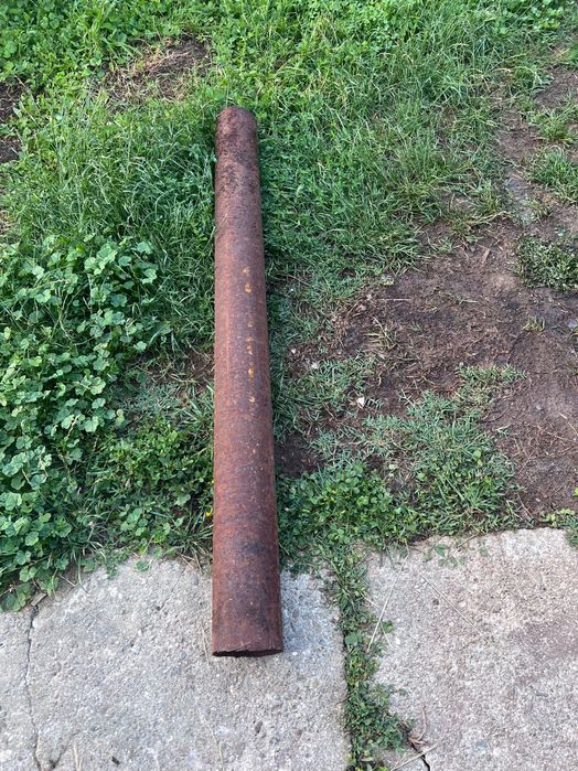 Vând teava cu diametru de 130mm, gr. de perete 9-10mm si lungime de 1700mm.