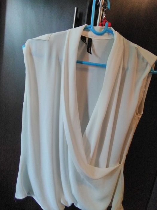 Bluza fara maneci Mango