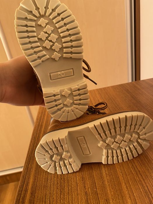 Бебешки обувки 20 номер