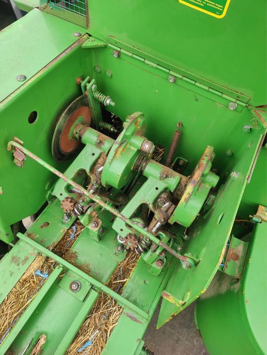 Balotiera/presa baloti dreptunghiulare john deere 330