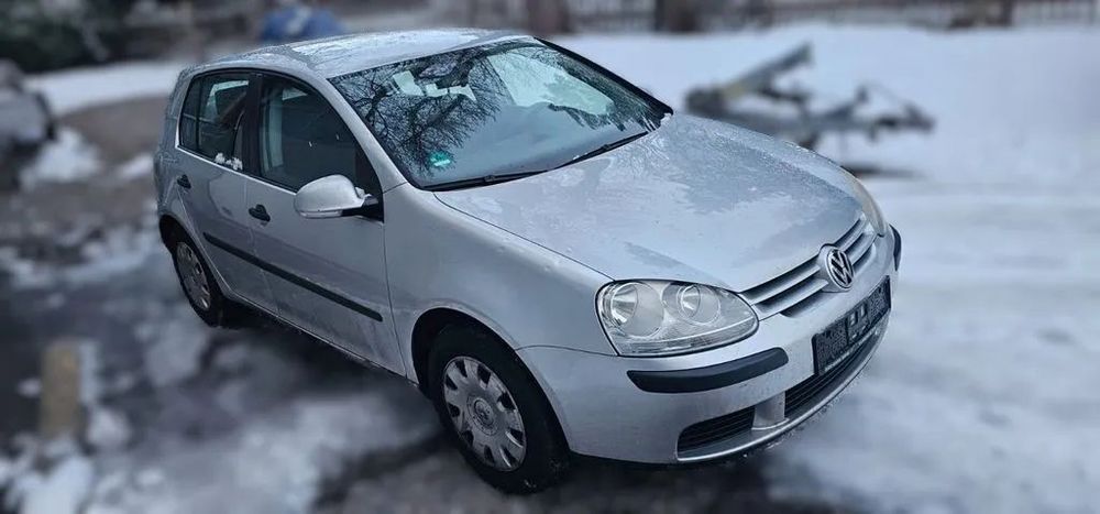 Dezmembrari / Dezmembrez VOLKSWAGEN GOLF 5