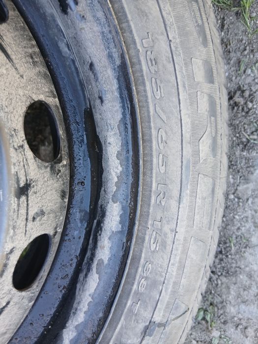 Roată cu cauciuc nou