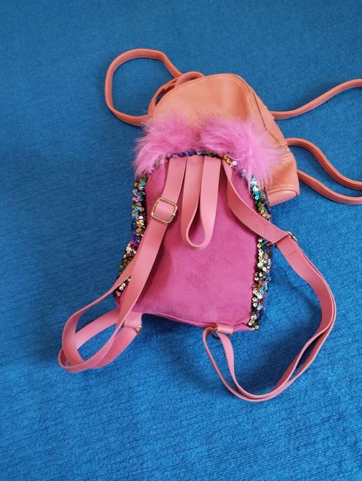 Детска кожена раница