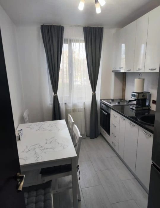 Vand apartament 2 camere