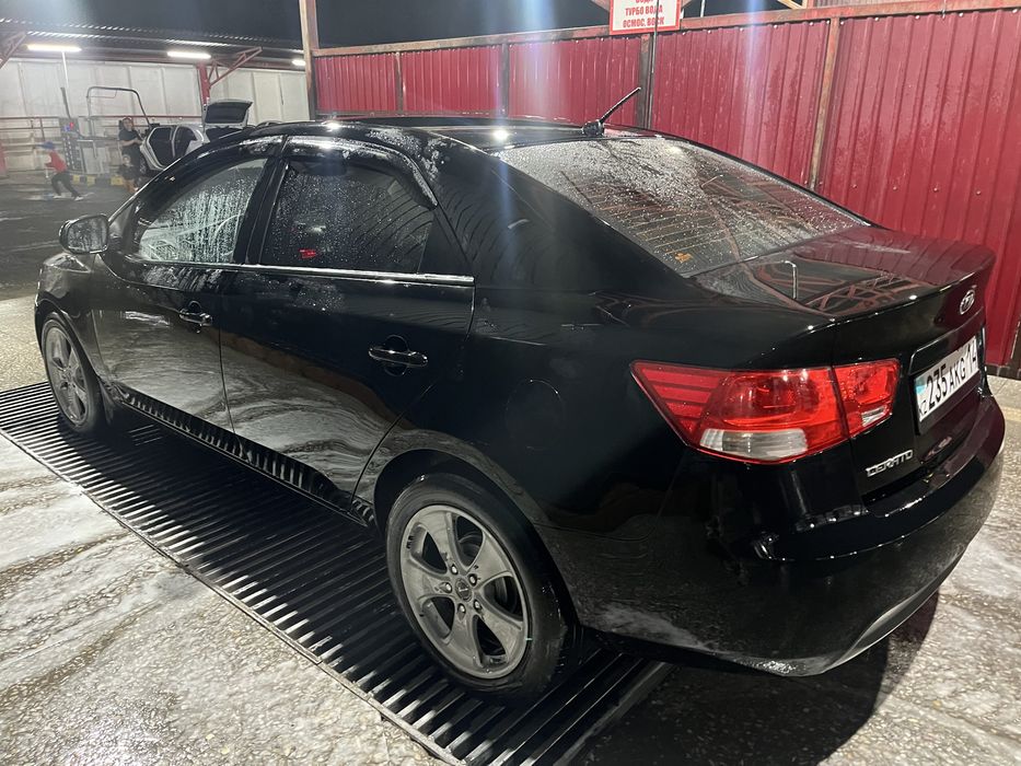 Kia cerato II 2011г