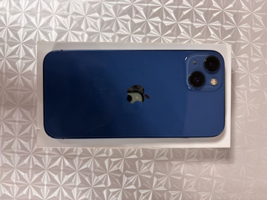 Айфон 13 хорошим состаяние