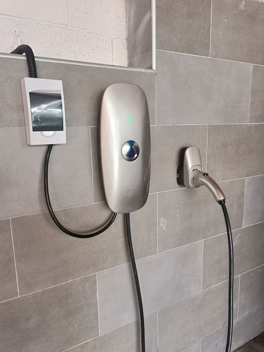 Установка зярядной станции