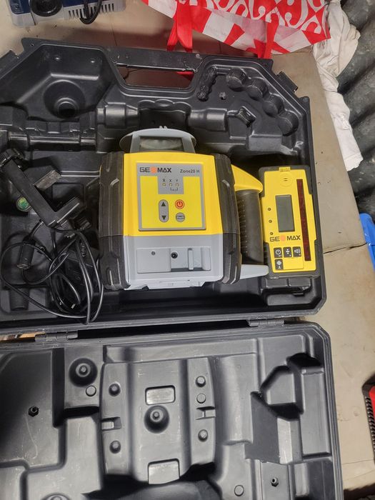 Laser rotativ Geomax Zone 20H impecabil ca nou,calibrat