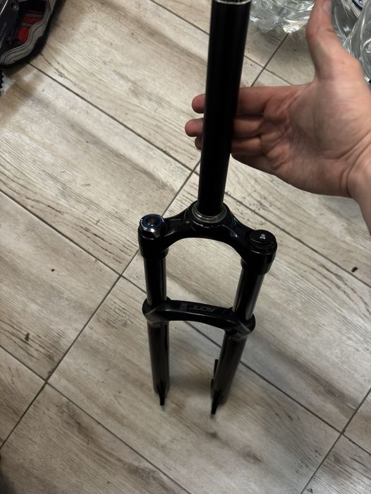 Преден амортисьор въздушен RockShox Judy Silver Air 120mm 27.5/26цола