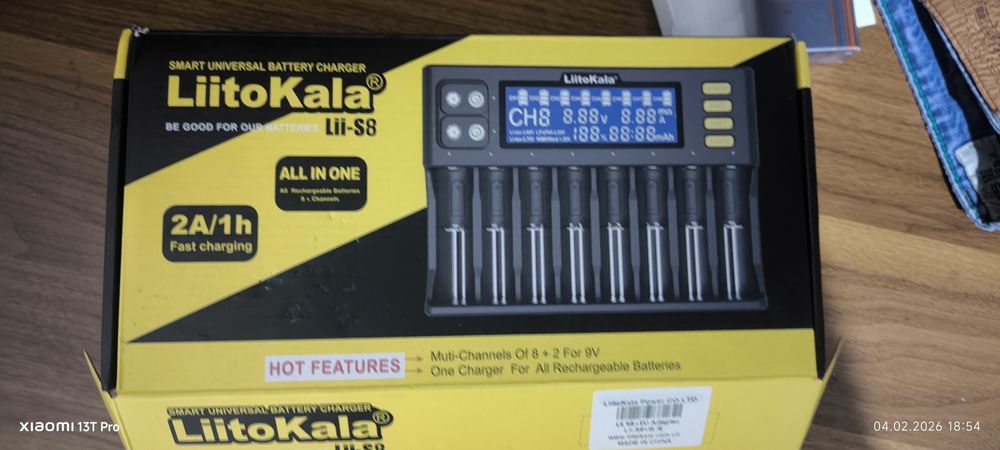 Зарядное устройство для 18650,21700 и др.