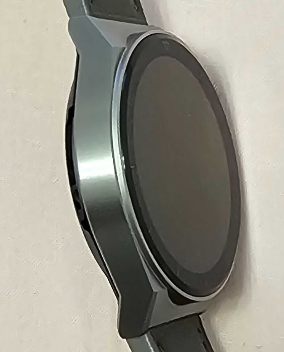 Smartwatch Huawei GT3 PRO titanium - man