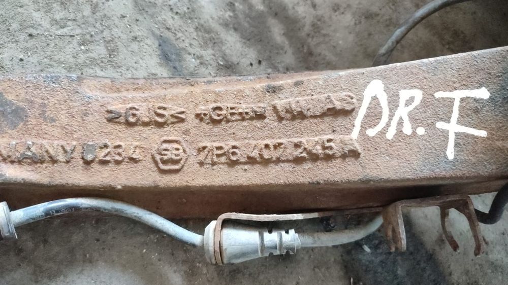 Fuzeta dreapta fata 7p6407245a Audi Q7 4L [facelift] [2008 - 2015]