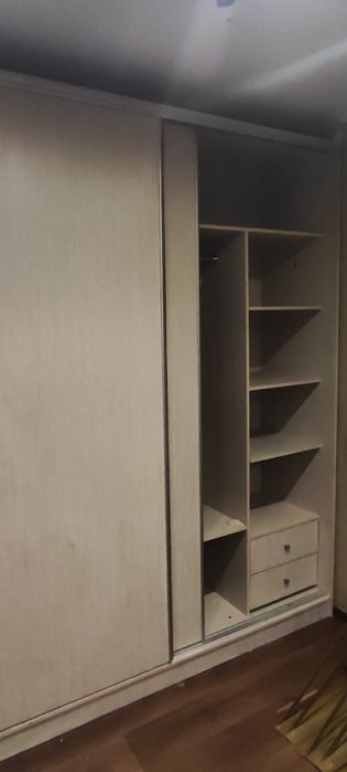 Продам шкаф купе