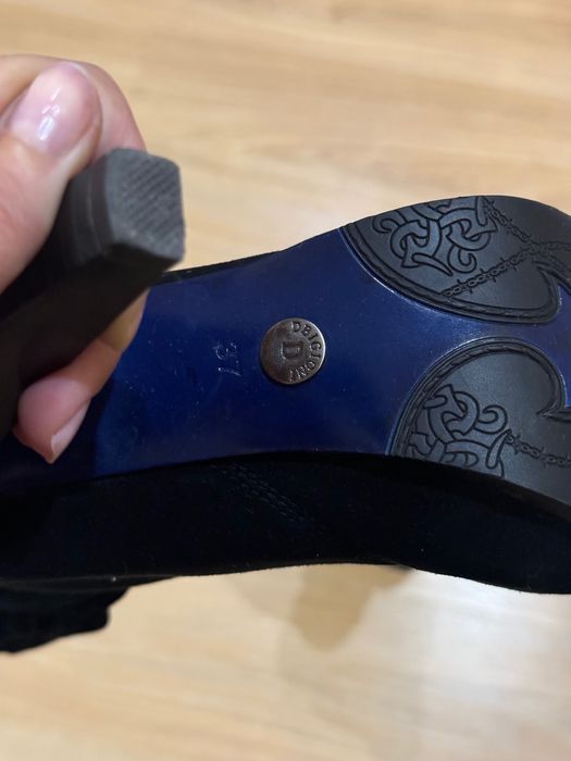 Продам зимние сапоги