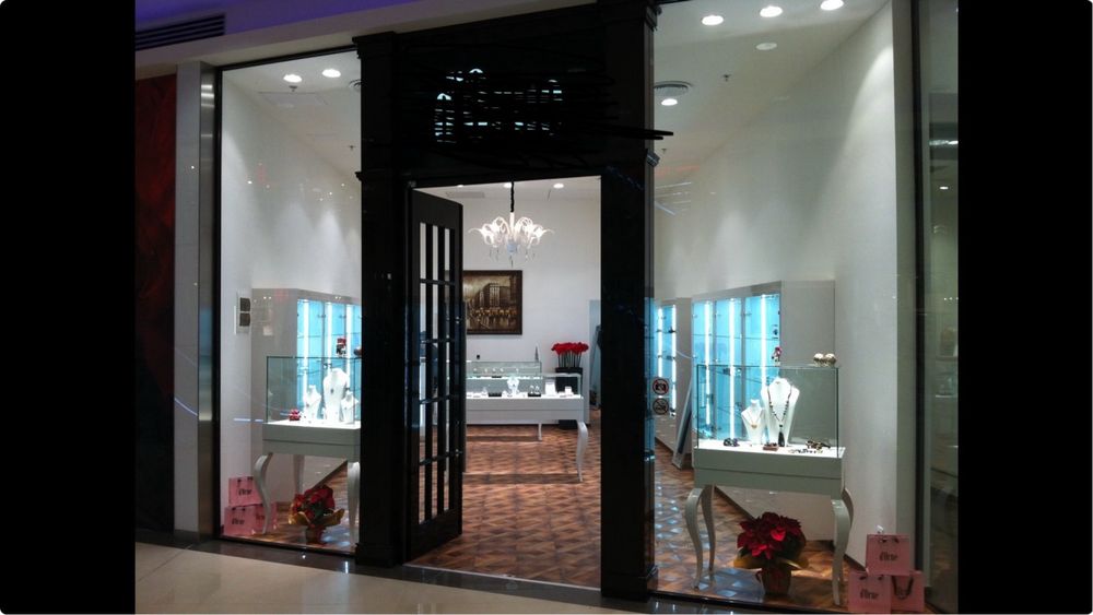 Продавам входна врата за магазин