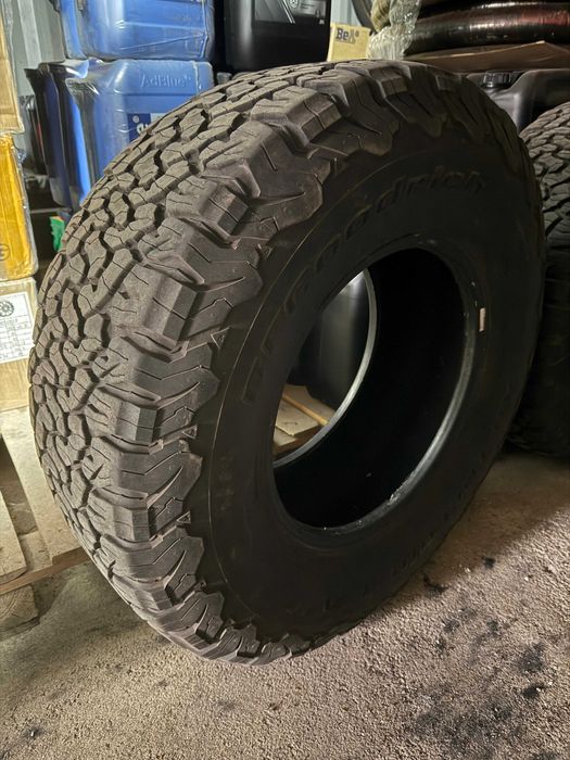 Продам шины 315 70 R17