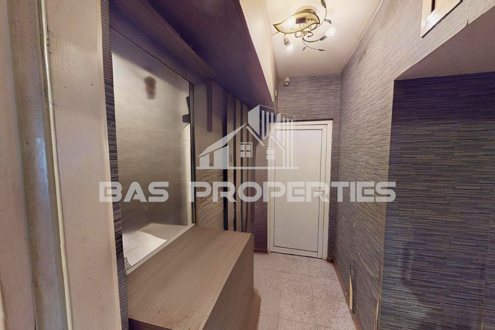 Продава се Четиристаен апартамент в София, Модерно предградие - 135 кв.м за 680 €/кв.м - Снимка #4