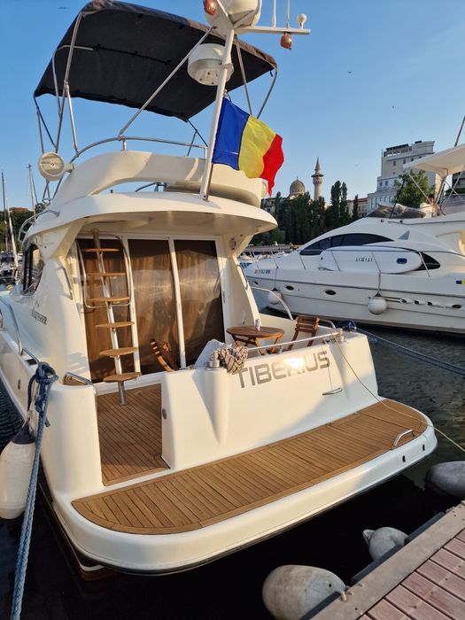 Yacht Starfisher 34 fly