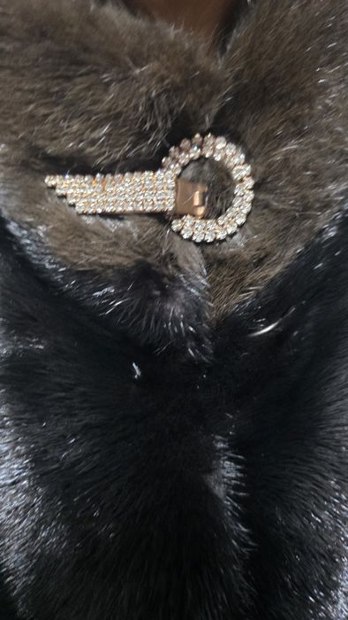 Продам норкавую шубу