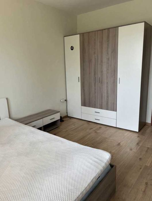 Тристаен апартамент под наем в жк. Витоша