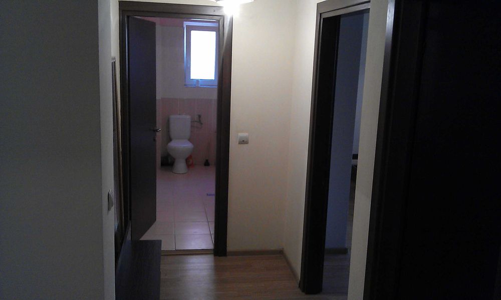 Dau in chirie ap. cu 2 dormitoare, 2 bai, in Floresti, str. Plopilor