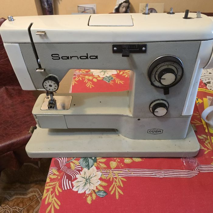 Mașina cusut Sanda