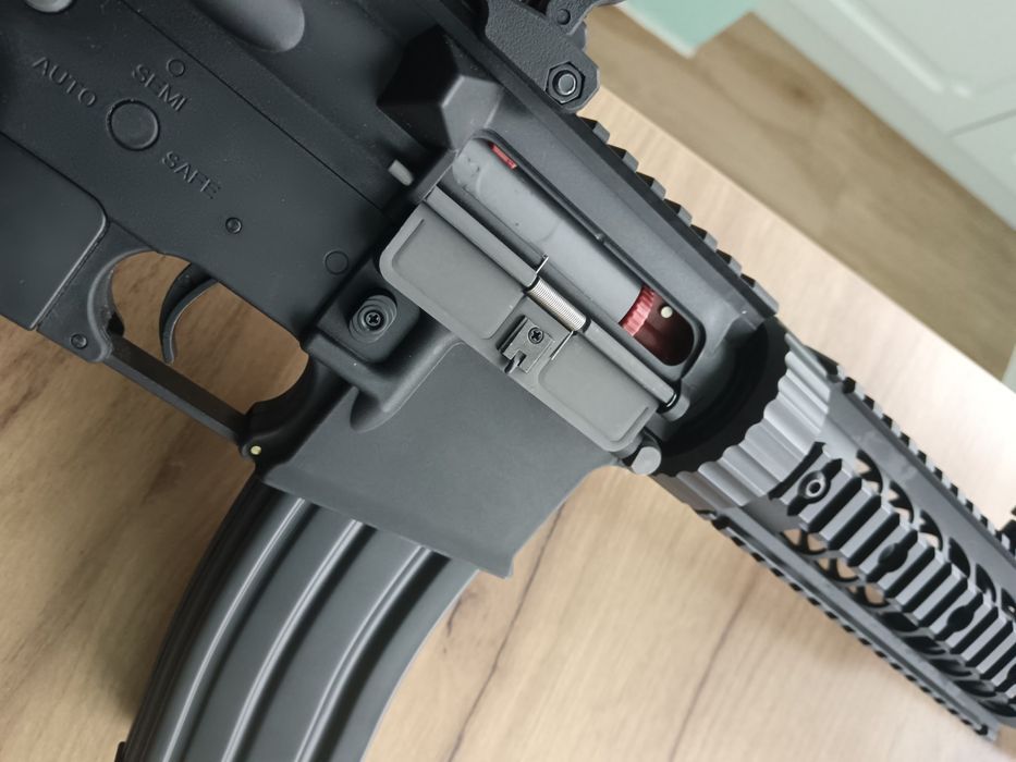Еърсофт реплика COLT M4 silent ops + екипировка