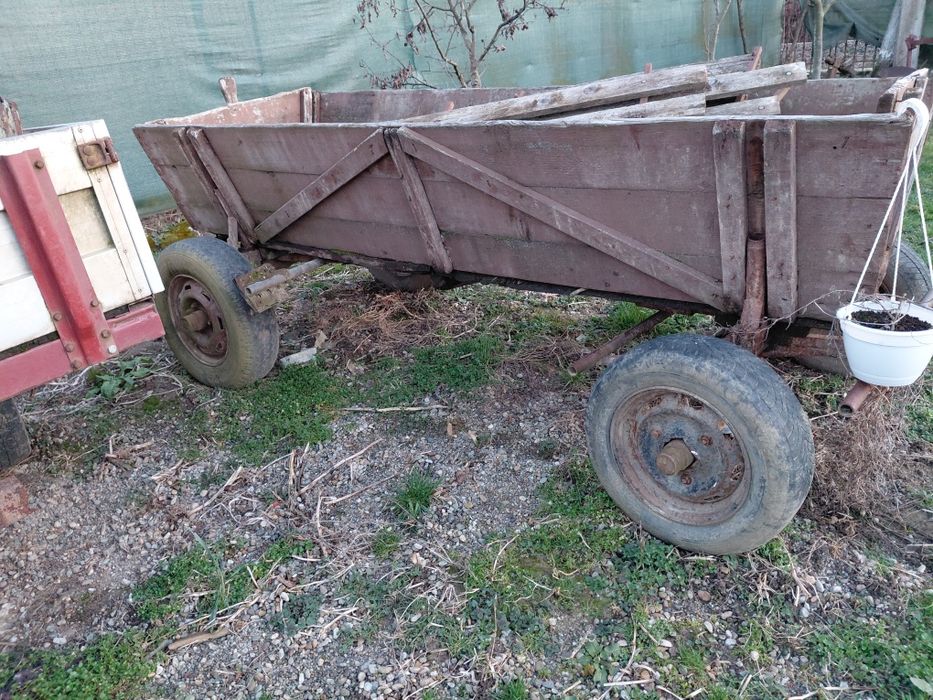 Vând tot ce să vede în poza