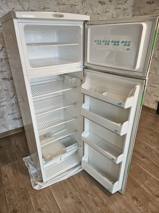 Хладилник с фризер Bompani