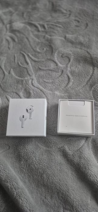 Vand AirPods 4 Noi