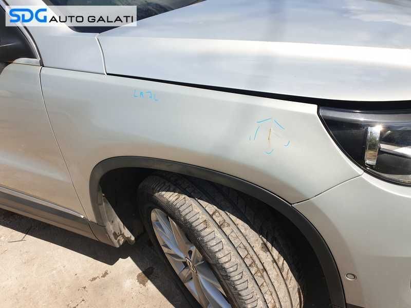 Aripa Dreapta Fata FARA Bandou cu Rugina Volkswagen Tiguan 5N 2007 - 2015 Culoare LR7L [0104]