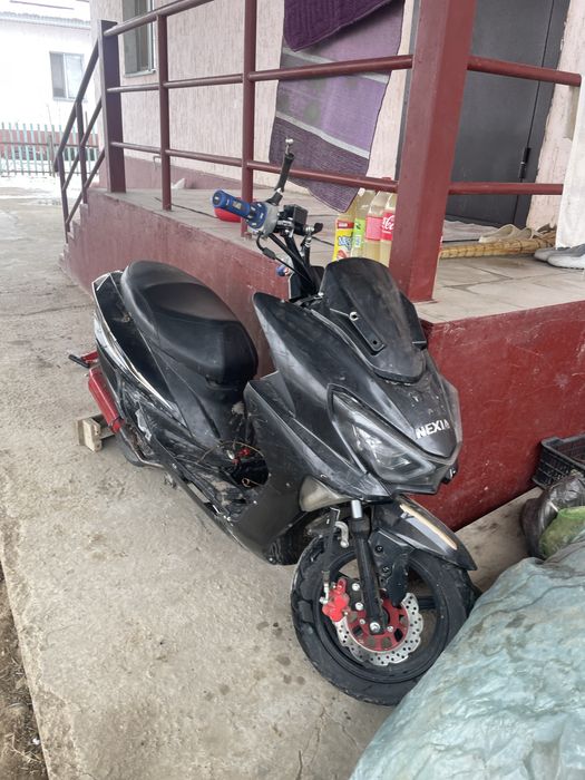 Мопед Макси на ходу