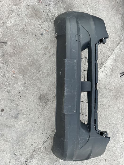 2 броя предна броня Mercedes Sprinter 2019