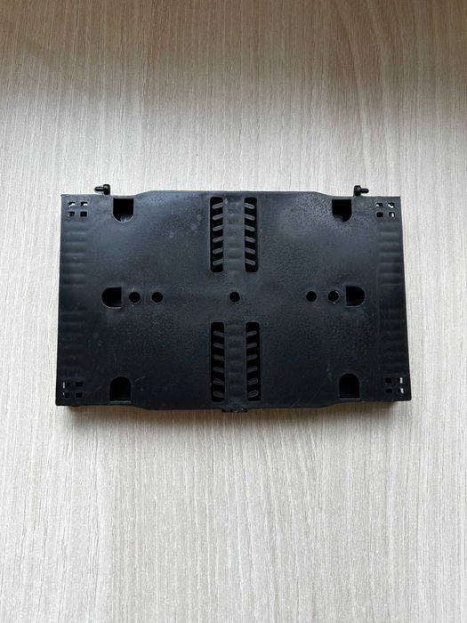 Продавам нови сплайс касети с капак