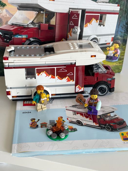 LEGO® City - Holiday Adventure Camper Van (60454) LEGO