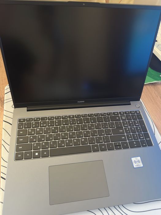Ноутбук Huawei D16