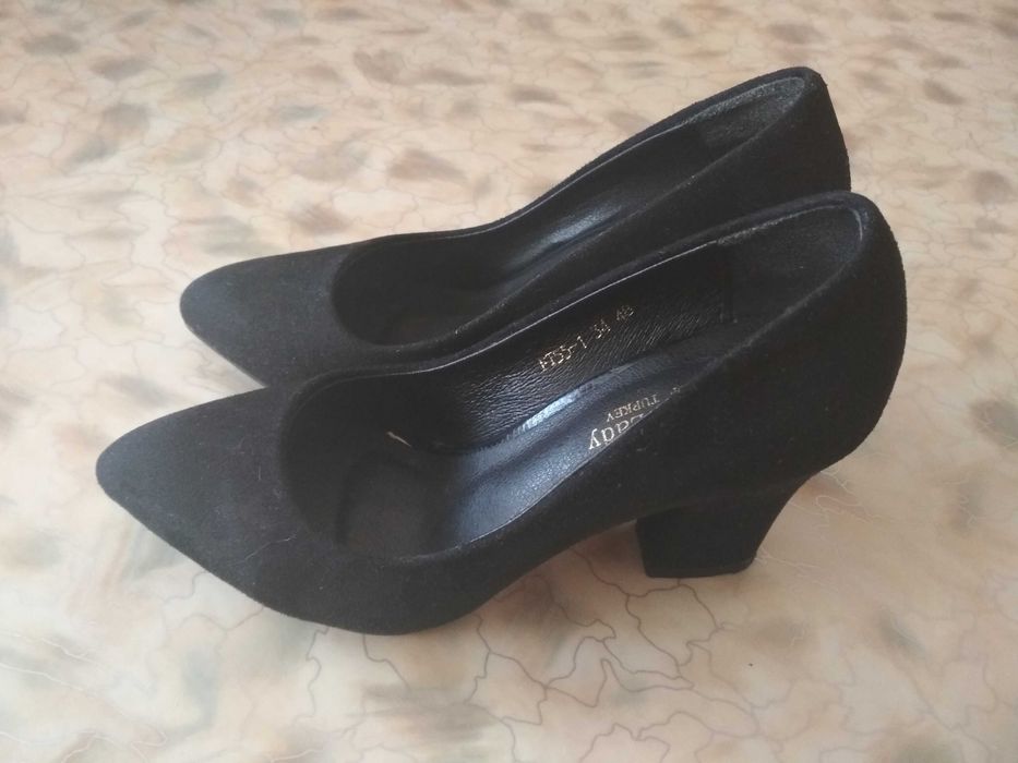 Туфли черные бархатные
