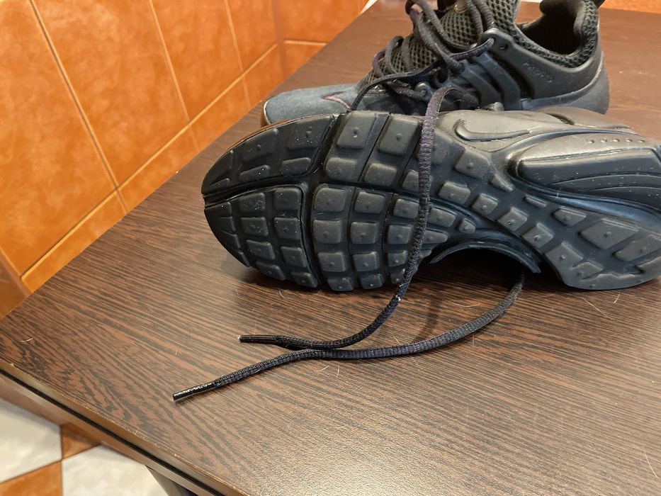 Adidasi Nike originali