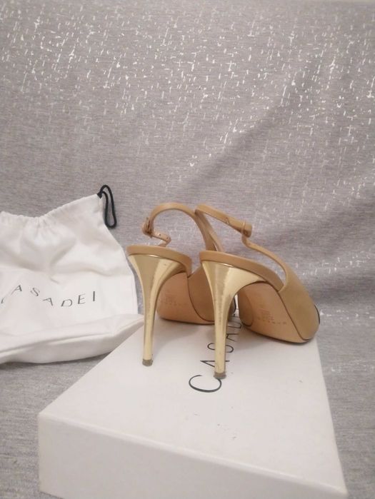 Продам босоножки от CASADEI