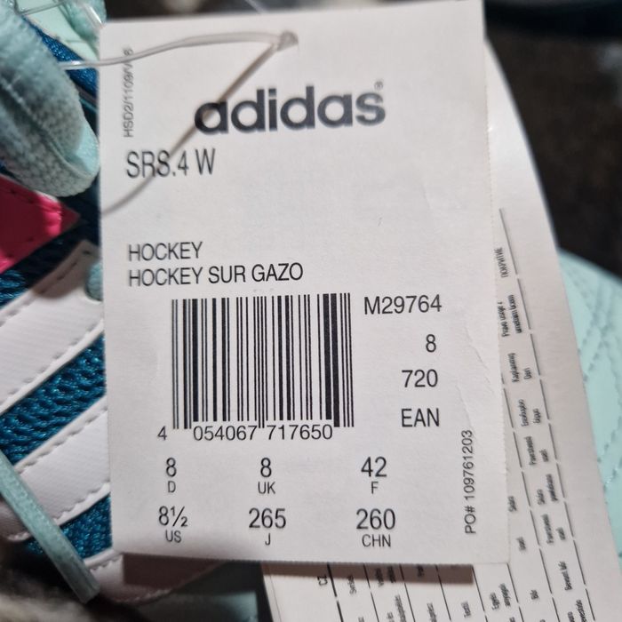 Спортни обувки adidas