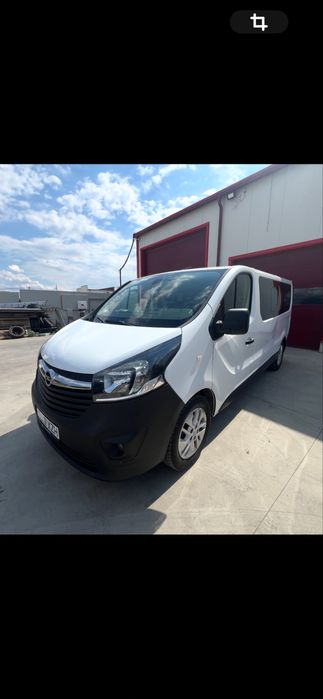 Rent a car inchirieri auto Craiova  microbuze 8+1 de inchiriat