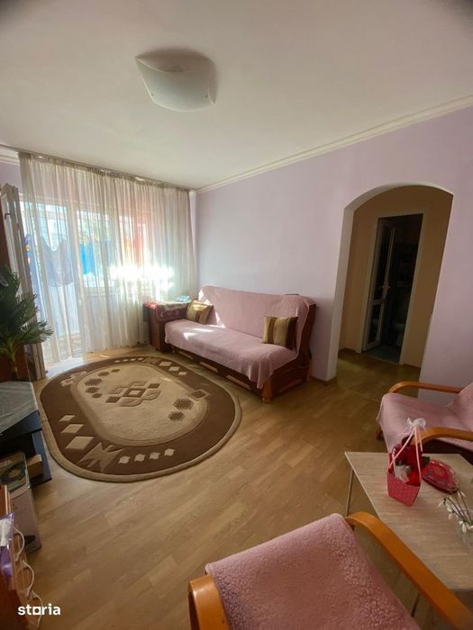 Apartament cu 2 camere la ETAJUL 1 in zona Orizont