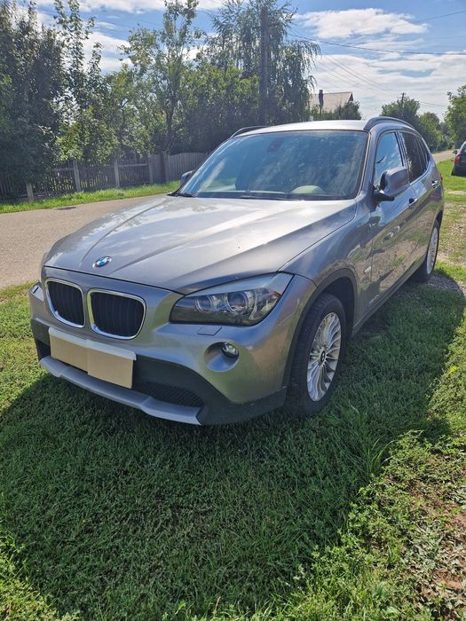 BMW X1 2011 — imagine 1