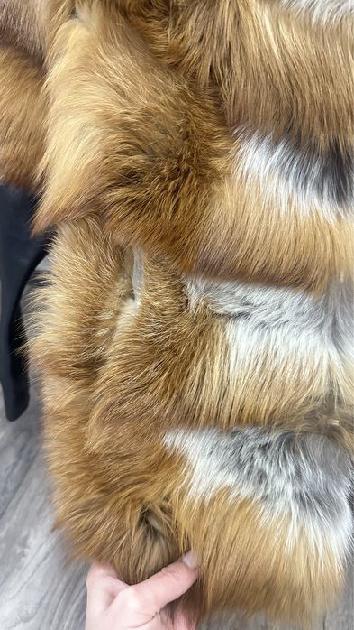 Полушубок лиса б/у 42-44 размер