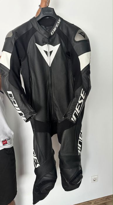 Dainese Tosa 1 – Combinezon piele 1 piesă – Mărimea 52 – Fără căzături