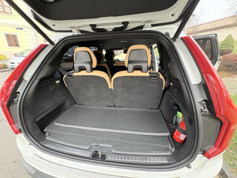 Volvo XC90, diesel, 7 locuri - in garantie!