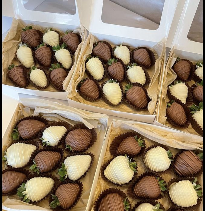 Клубника в шоколаде Атырау