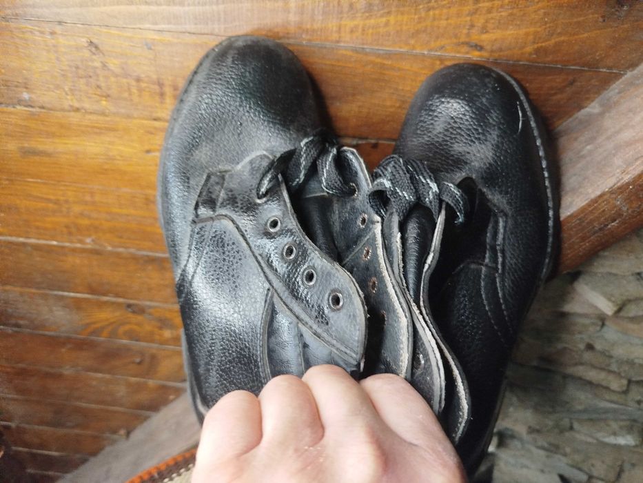 Работни обувки без пластина размер 41