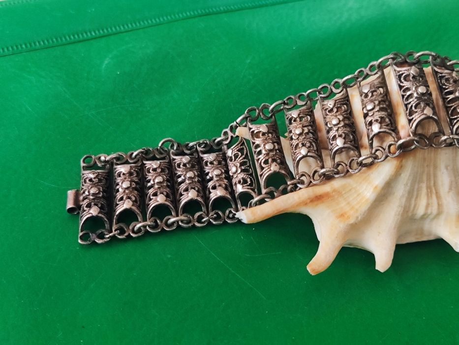 Стара сребърна гривна