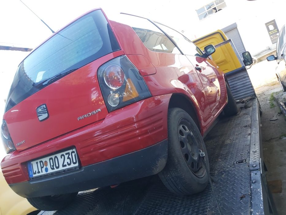 Сеат Ароса 1000 кубика- бензин 2004 г